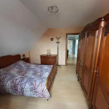 Lumineux A De 75 M² Avec 3 Apartamento Kutzenhausen